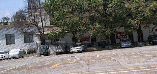 長(zhǎng)沙遠(yuǎn)征駕校訓(xùn)練場(chǎng)