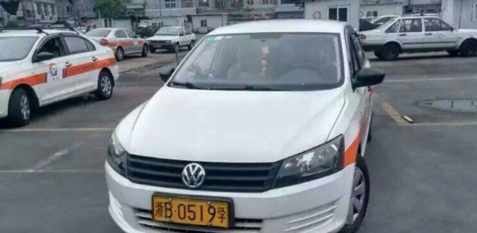 寧波東風駕校訓練場