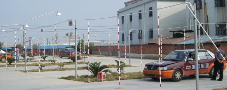 東莞快捷駕校訓練場